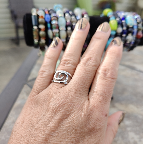 Love Knot, 2-Band Puzzle Ring, .925 Sterling Silver, size 7 - Picture 5 of 7